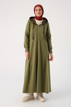 A wholesale clothing model wears 35547 - Abaya - Light Khaki, Turkish wholesale Abaya of Allday