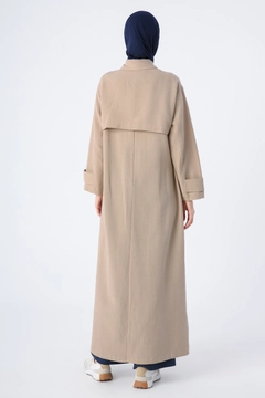 Ein Bekleidungsmodell aus dem Großhandel trägt ALL10497 - Abaya - Dark Beige, türkischer Großhandel Abaya von Allday