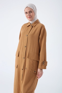Een kledingmodel uit de groothandel draagt ALL10499 - Abaya - Tan, Turkse groothandel Abaya van Allday