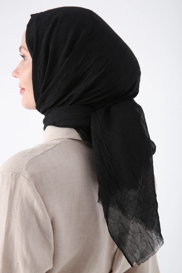 A wholesale clothing model wears  Bamboo Shawl - Black
, Turkish wholesale Shawl of Allday
