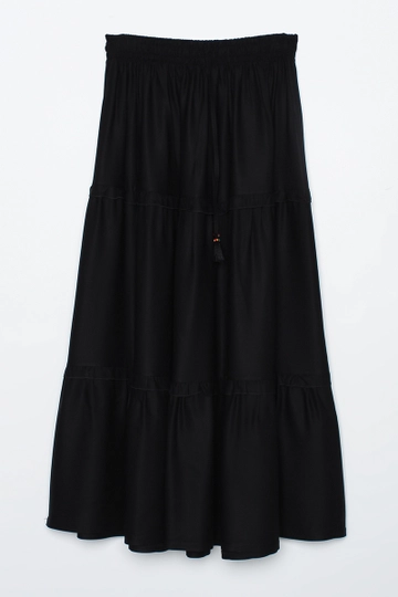Bir model, Allday toptan giyim markasının  Etek - Siyah
 toptan Etek ürününü sergiliyor.