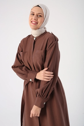 A model wears ALL10026 - Abaya - Brown, wholesale Abaya of Allday to display at Lonca
