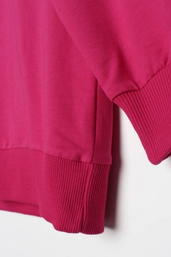 A wholesale clothing model wears ALL10128 - Sweatshirt - Fuchsia, Turkish wholesale Sweatshirt of Allday