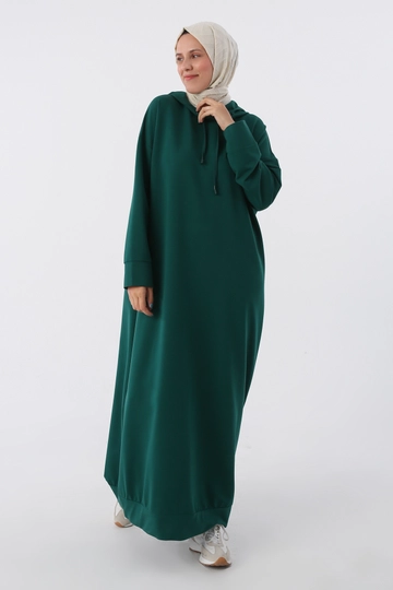 A wholesale clothing model wears  Hooded Knit Dress - Emerald Green
, Turkish wholesale Dress of Allday