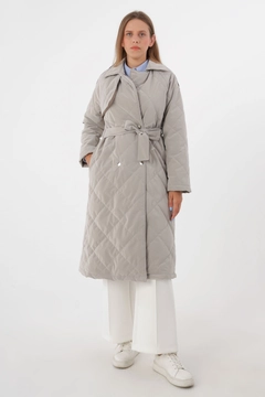 عارض ملابس بالجملة يرتدي all11770-quilted-coat-with-snap-fastener-belt-stone-color، تركي بالجملة معطف من Allday