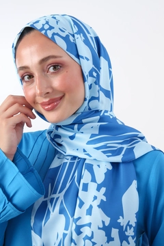 A wholesale clothing model wears all11864-zigzag-cotton-jacquard-shawl-turquoise, Turkish wholesale Shawl of Allday