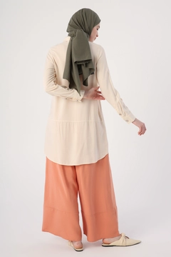 A wholesale clothing model wears ALL11255 - Shirt Collar Tunic - Ecru, Turkish wholesale Tunic of Allday