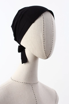 A wholesale clothing model wears ALL11303 - Bandana Bonnet - Black, Turkish wholesale Bonnet of Allday