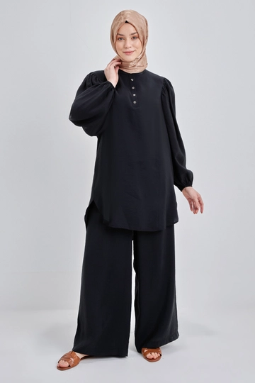 A wholesale clothing model wears  Buttoned Modal Trousers Suit - Black
, Turkish wholesale Suit of Allday