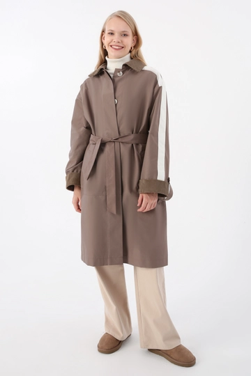 A wholesale clothing model wears  Fabric Mixed Oversize Trench Coat - Mink
, Turkish wholesale Trenchcoat of Allday