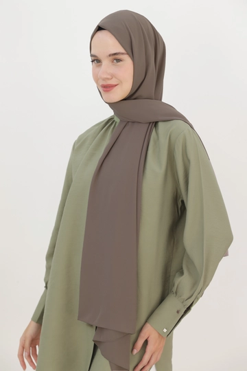 A wholesale clothing model wears  Medina Silk Shawl - Dark Mink
, Turkish wholesale Shawl of Allday