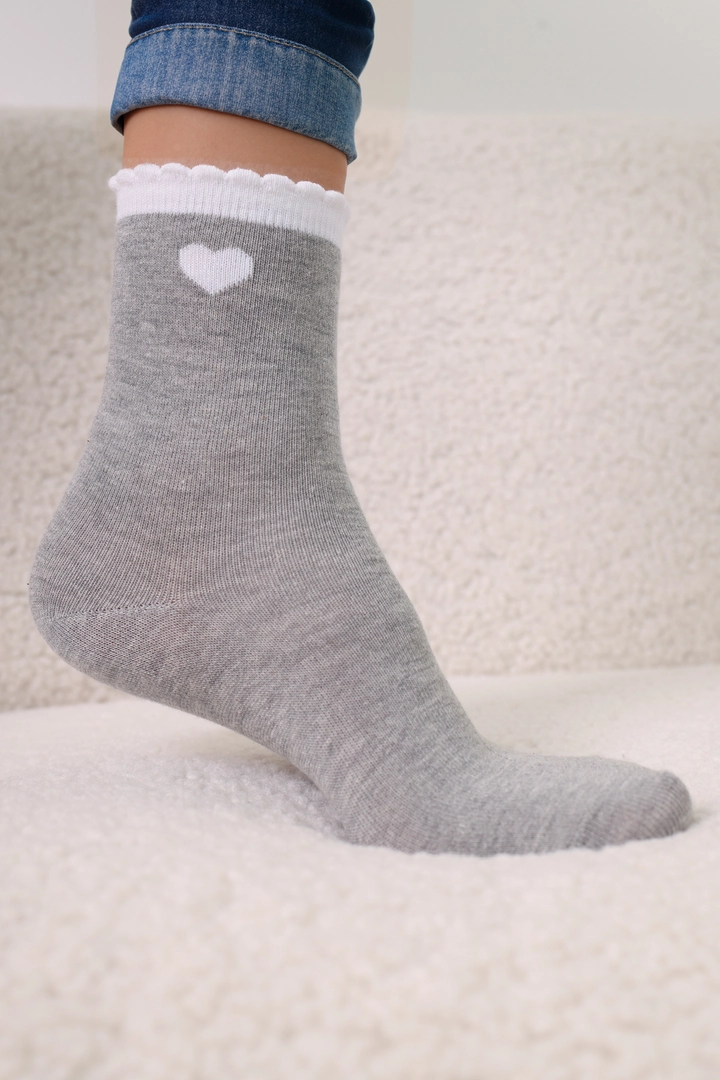 Модел на дрехи на едро носи all12304-set-of-3-socks-gray-&-white, турски едро Чорапи на Allday