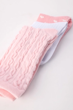 Een kledingmodel uit de groothandel draagt all12307-set-of-3-socks-pink-&-white, Turkse groothandel Sokken van Allday