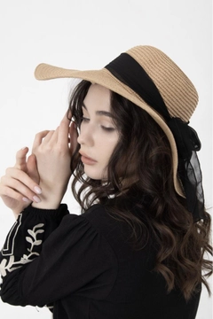 A wholesale clothing model wears axs11508-wide-straw-hat-with-bow-detail-camel, Turkish wholesale Hat of Axesoire