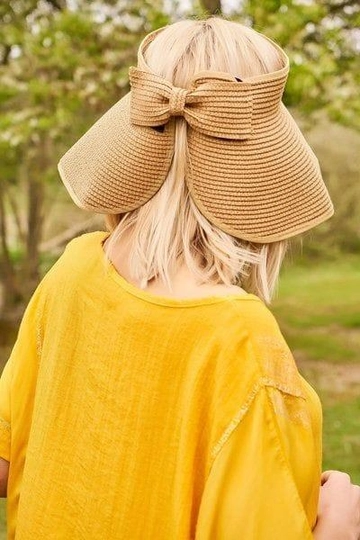A wholesale clothing model wears  Wide Open Top Straw Visor Hat With Bow - Camel
, Turkish wholesale Hat of Axesoire