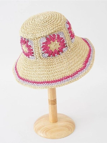 A wholesale clothing model wears  Hand Knitted Embroidered Straw Hat - Beige
, Turkish wholesale Hat of Axesoire