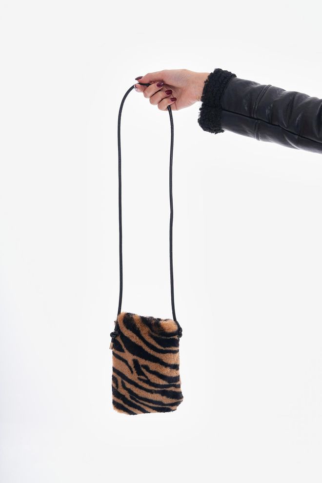 Axesoire Zebra Desenli Kahve Mini Peluş Çanta Toptan Giyim 5