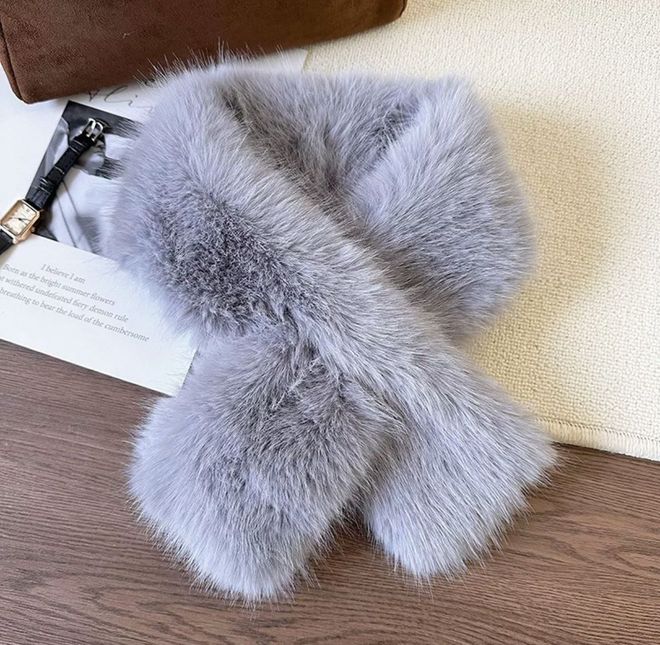 Axesoire Sciarpa In Pelliccia Con Fodera In Tessuto Di Mango Grigio Abbigliamento all'ingrosso 0