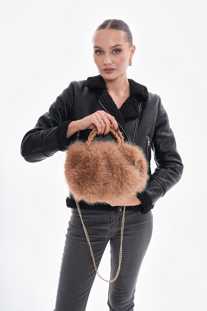 Axesoire Bolsa De Pelúcia Com Alça De Couro PU Camelo Roupas por atacado 3