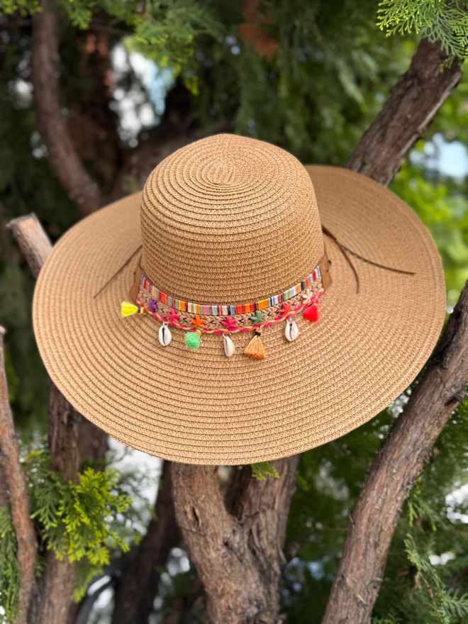 Axesoire Wide Straw Hat With Sea Shell Accessories Camel Wholesale Clothing 1