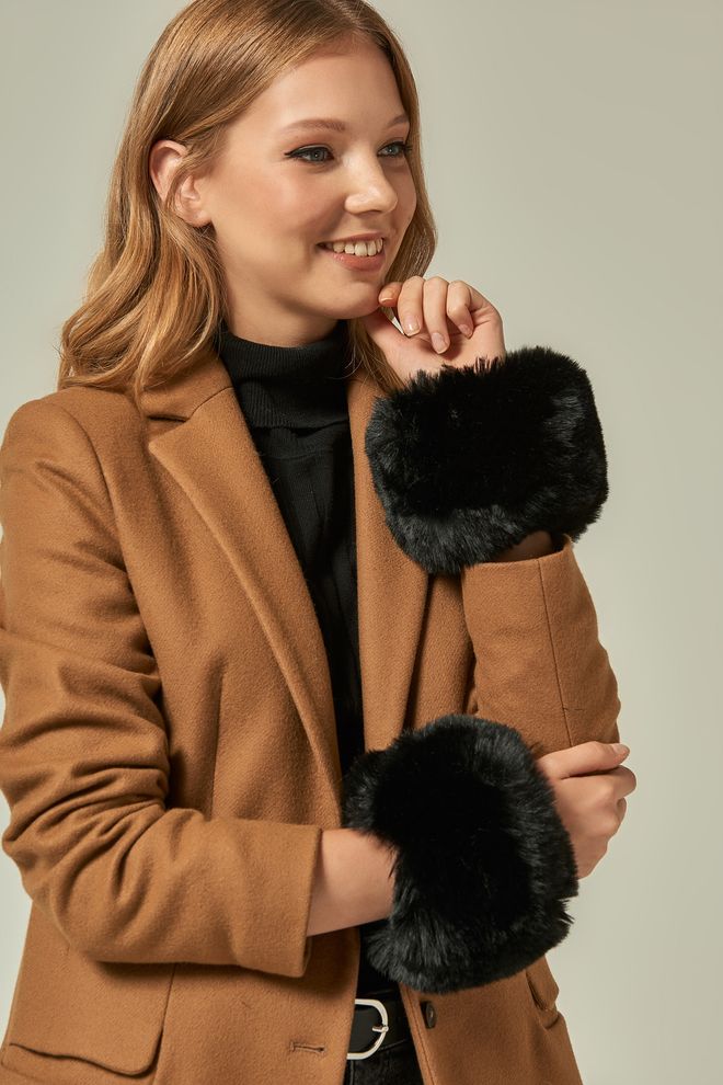 Axesoire Punho De Pele Preto Roupas por atacado 1