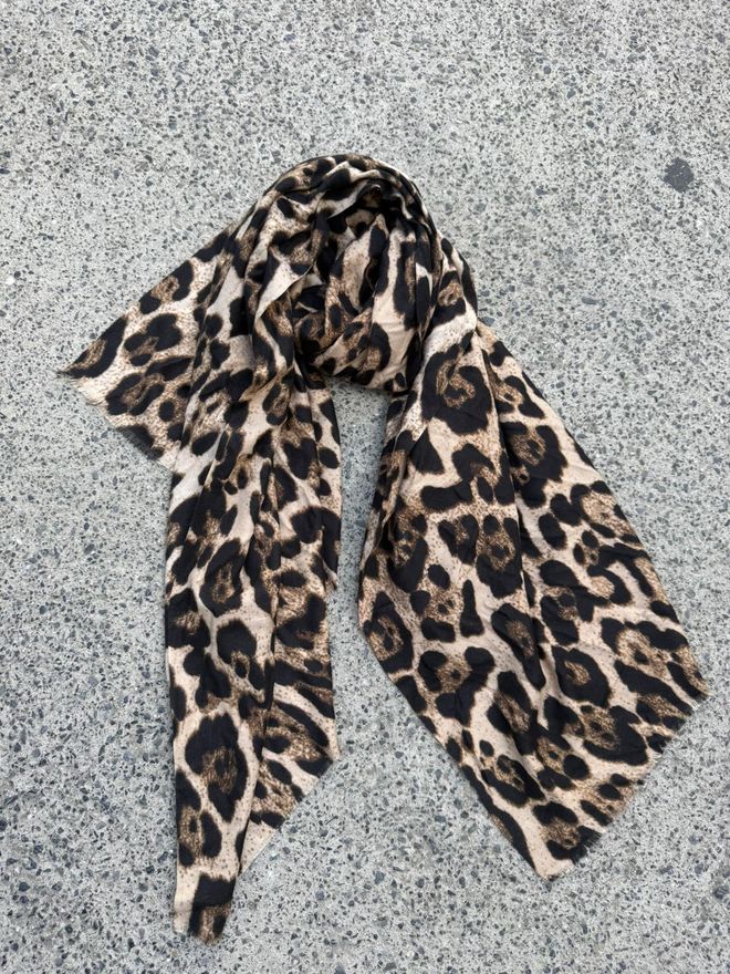 Axesoire Xale Grosso Com Estampa De Leopardo Marrom Roupas por atacado 3