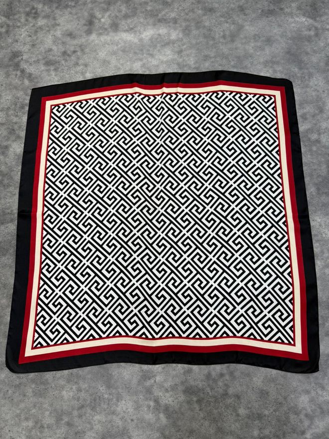 Axesoire Siyah Zarif Geometrik Şal Toptan Giyim Gündelik