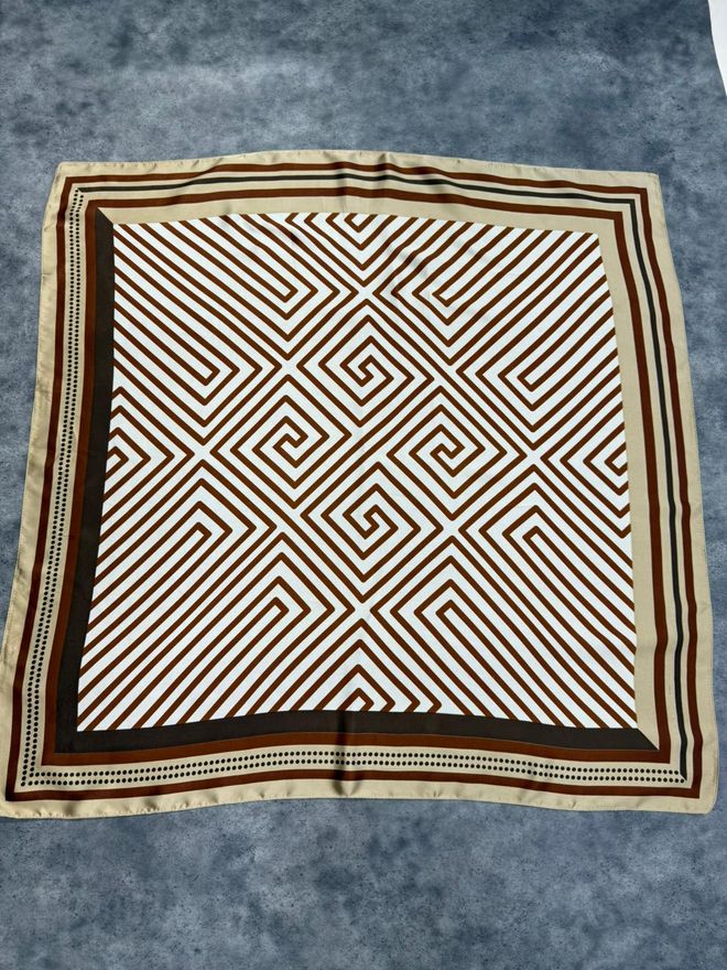 Axesoire Geometrik Ve Çizgili Desenli Zarif Bej Şal Toptan Giyim Gündelik