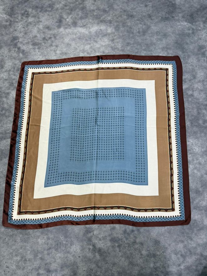 Axesoire Mavi Nostaljik Şal Toptan Giyim Tesettür