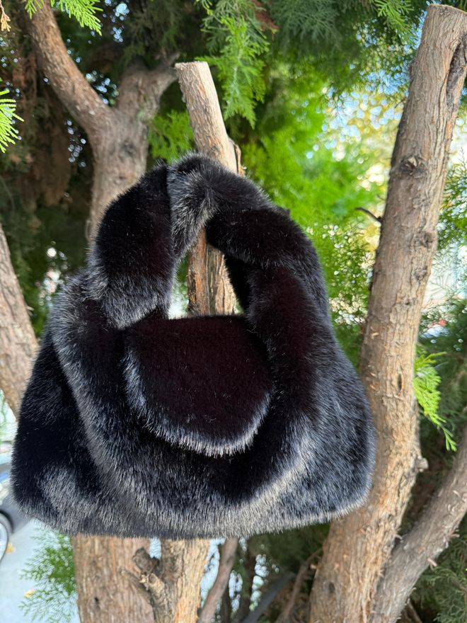 Axesoire Peluş Çanta 20x32 Cm Siyah Toptan Giyim 1