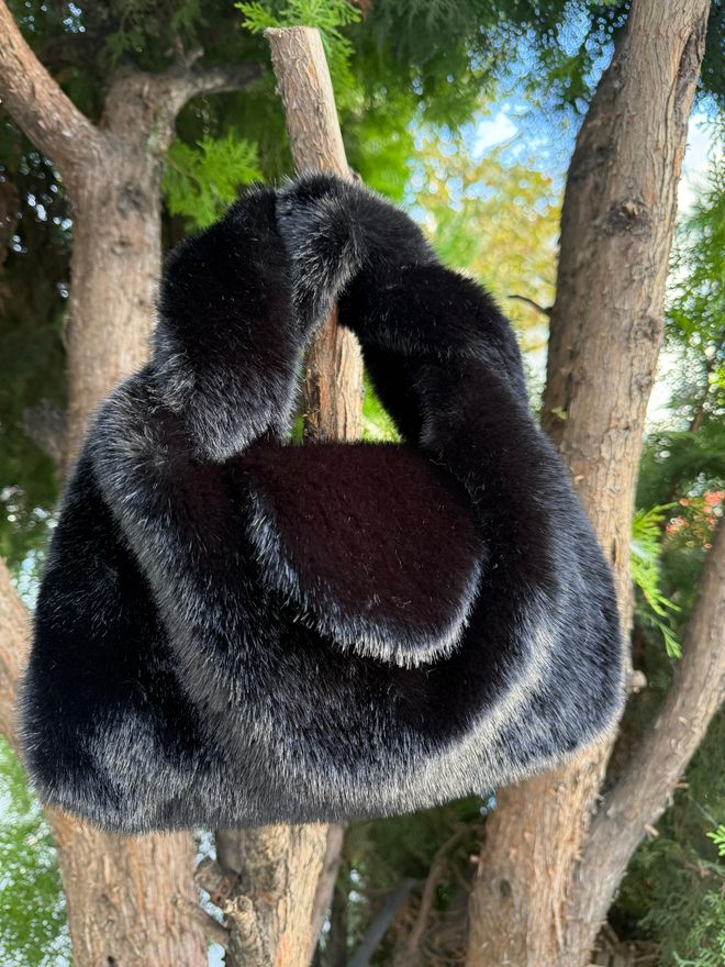 Axesoire Peluş Çanta 20x32 Cm Siyah Toptan Giyim 2