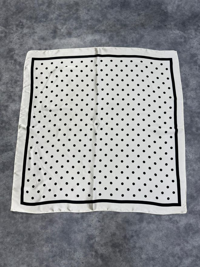 Axesoire Siyah Zarif Puantiye Desenli Şal Toptan Giyim Gündelik