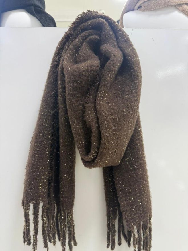 Axesoire Rudas Elegantiškas Šalikas Rudeniui Ir Žiemai Didmeninė prekyba drabužiais Platėjančios