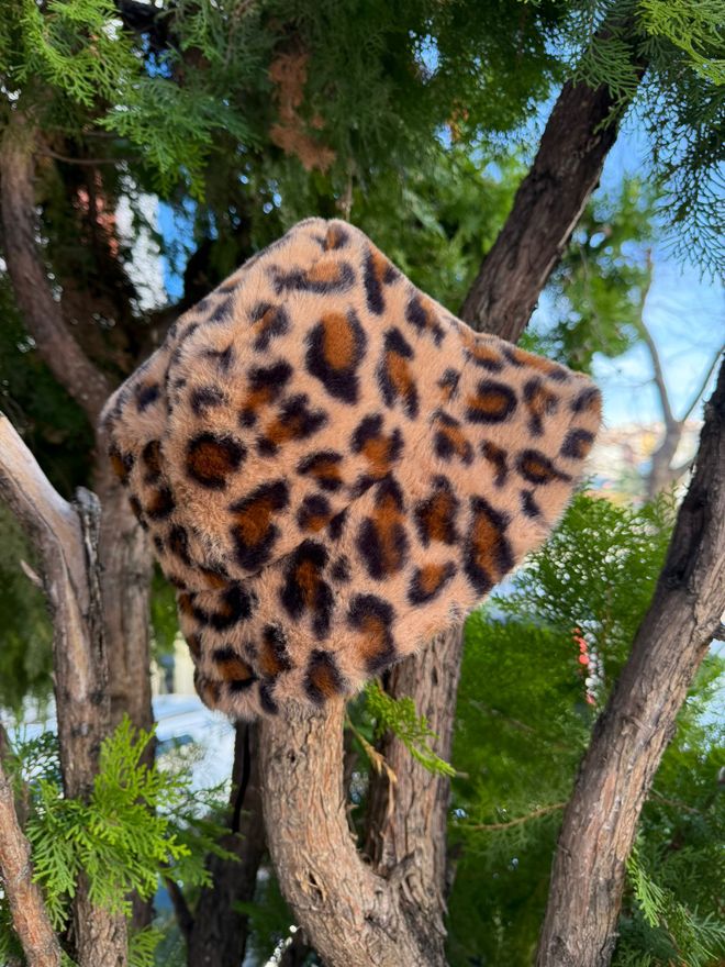 Axesoire Kahverengi Leopar Baskılı Şapka Toptan Giyim Nostaljik