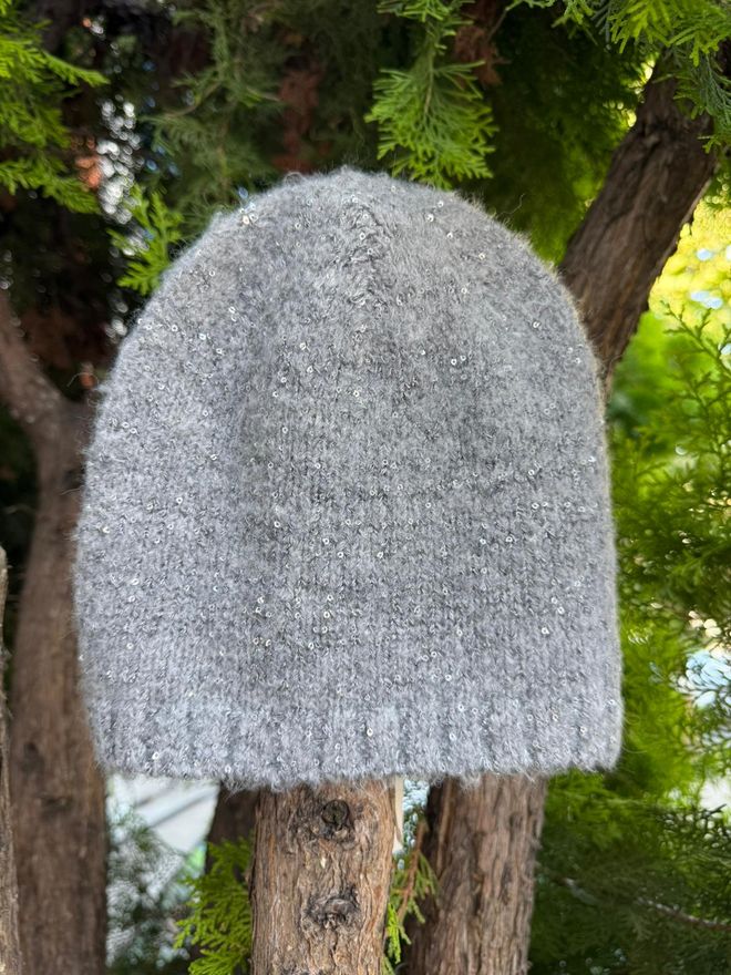 Axesoire Grijze Glanzende Glam Baret Met Pailletten Voor Herfst En Winter Groothandel Kleding Casual