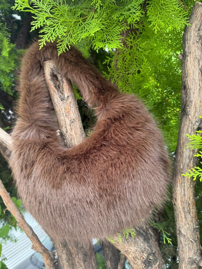 Axesoire Bolsa De Pelúcia Marrom Roupas por atacado 3