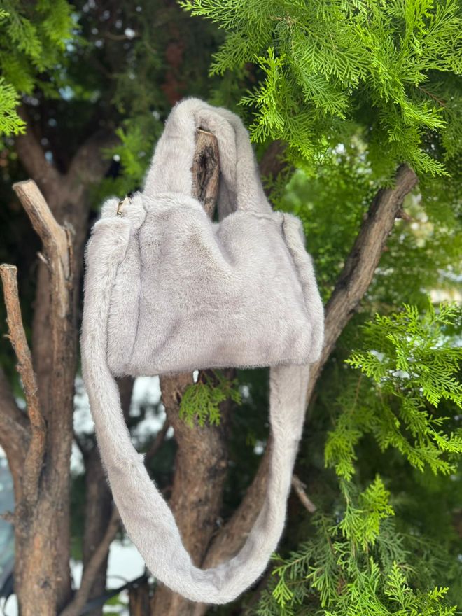 Axesoire Bolso De Mano Y Hombro De Felpa 28x23x11 Cm Gris Ropa al por mayor 1