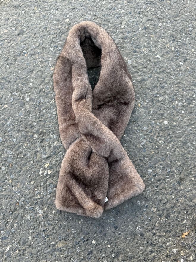 Axesoire Плюшевый Платок На Шнурке Со Вставкой Норка Оптовая продажа одежды 1