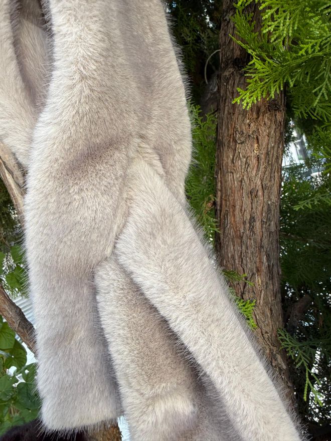 Axesoire Плюшевый Платок На Шнурке Со Вставкой Серый Оптовая продажа одежды 2