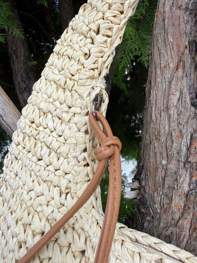 Axesoire Torba Iz Slame Z Zadrgo Bež Oblačila na debelo 2