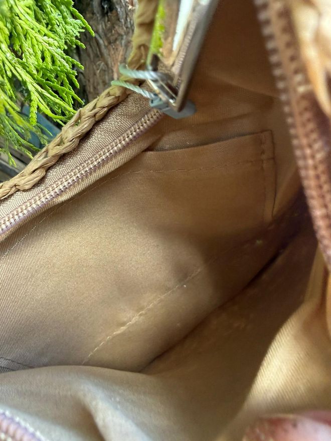 Axesoire Kamena Torba Od Slame Sa Zatvaračem Kamila Велепродаја одеће 3