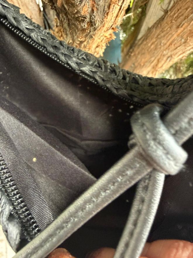 Axesoire Torba Iz Slame Z Zadrgo Črna Oblačila na debelo 2