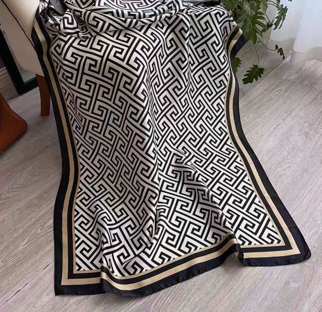 Axesoire Châle Noir Élégant Avec Motif Géométrique Vêtements en gros 1