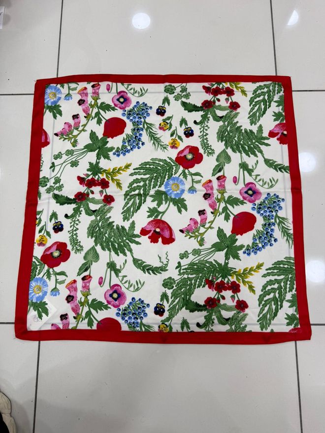 Axesoire Châle Ethnique Rouge Floral Pour Travail Et Fête Vêtements en gros Printemps