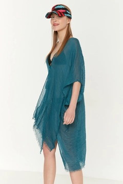 A wholesale clothing model wears axs10039-pareo-petrol-color, Turkish wholesale Pareo of Axesoire