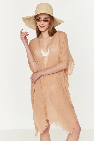 A wholesale clothing model wears  Pareo - Beige
, Turkish wholesale Pareo of Axesoire