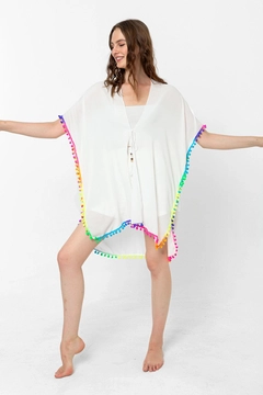 A wholesale clothing model wears axs10396-colorful-tassel-detailed-pareo-white, Turkish wholesale Pareo of Axesoire