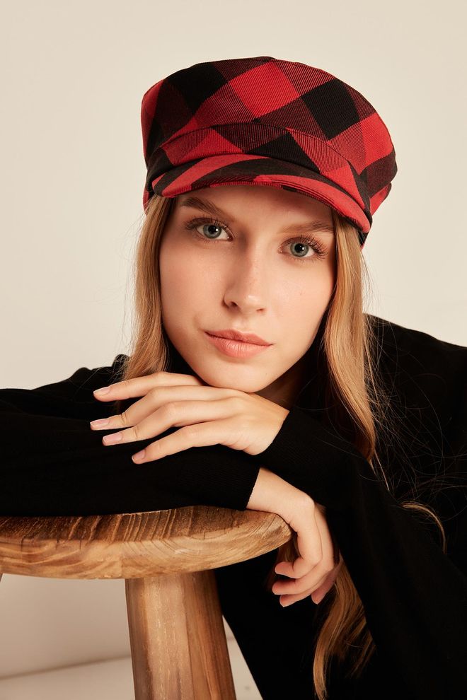 Axesoire Kockovaná čiapka so vzorom červená Veľkoobchod s oblečením 0