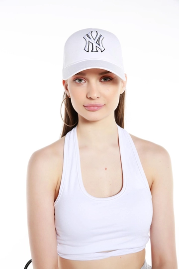 A wholesale clothing model wears  Ny Embroidered Cap - White
, Turkish wholesale Hat of Axesoire