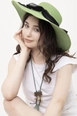 A wholesale clothing model wears axs10988-wide-straw-hat-with-bow-detail-green, Turkish wholesale  of 